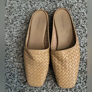 Everlane The Woven Day Mules in camel 10 Womens Leather Slides Flats